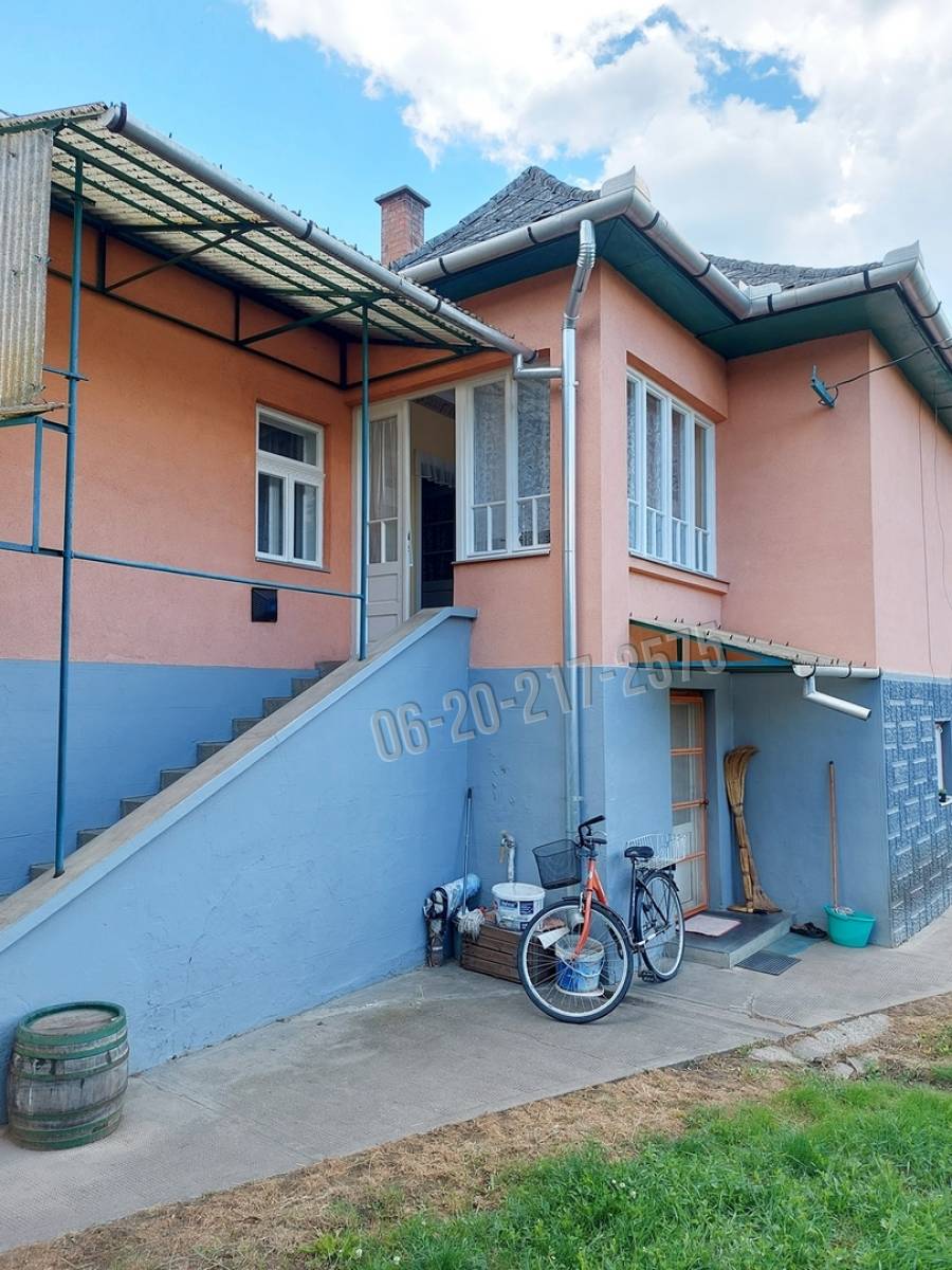 eladó családi ház, Bükkszenterzsébet