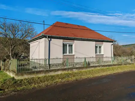 Eladó családi ház, Egerbocs 2 szoba 67 m² 29.9 M Ft