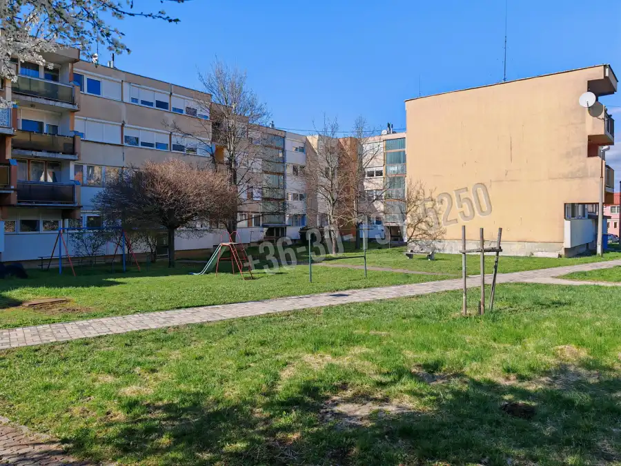 eladó panellakás, Bélapátfalva