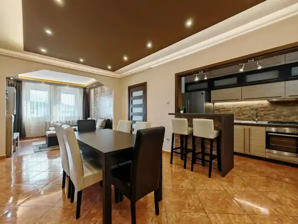 Eladó panellakás, Eger 3+1 szoba 83 m² 59.9 M Ft
