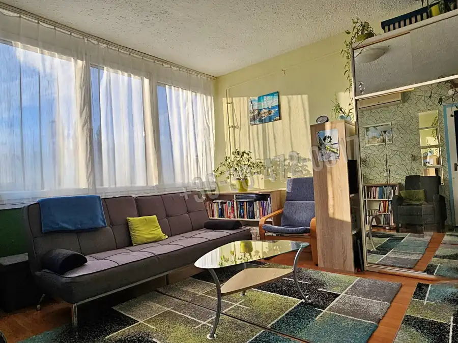 eladó panellakás, Eger