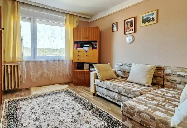 Eladó panellakás, Eger 2 szoba 55 m² 39.9 M Ft