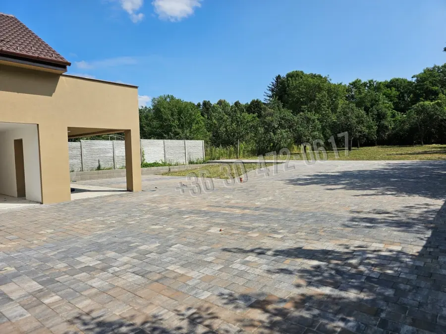 eladó téglalakás, Eger