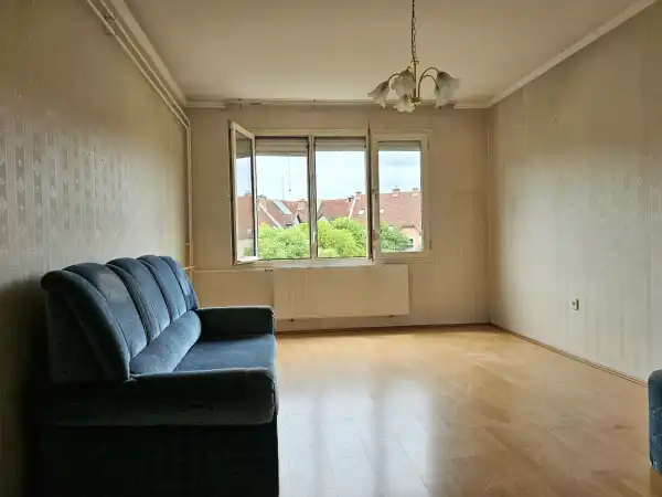 Kiadó panellakás, Eger 3 szoba 73 m² 140 E Ft/hó